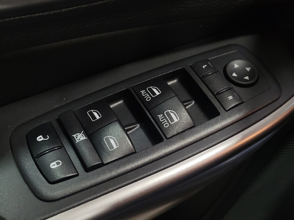 2019 Jeep Cherokee in Pittsburgh, PA 15236 - 18144543 27