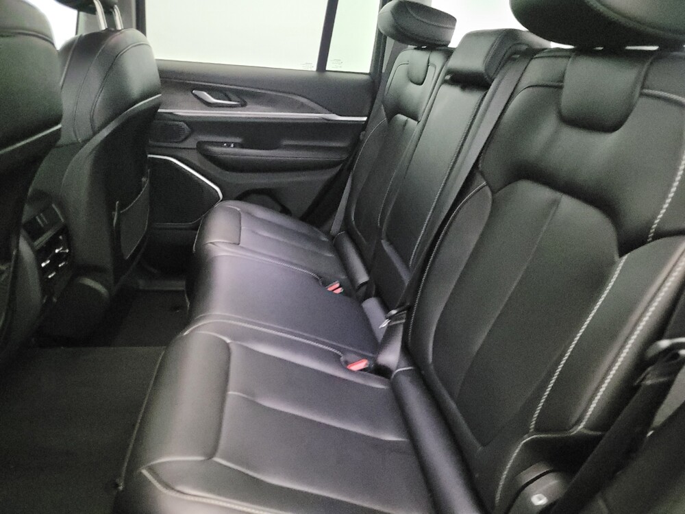 2023 Jeep Grand Cherokee in Plymouth Meeting, PA 19462 - 18144550 18