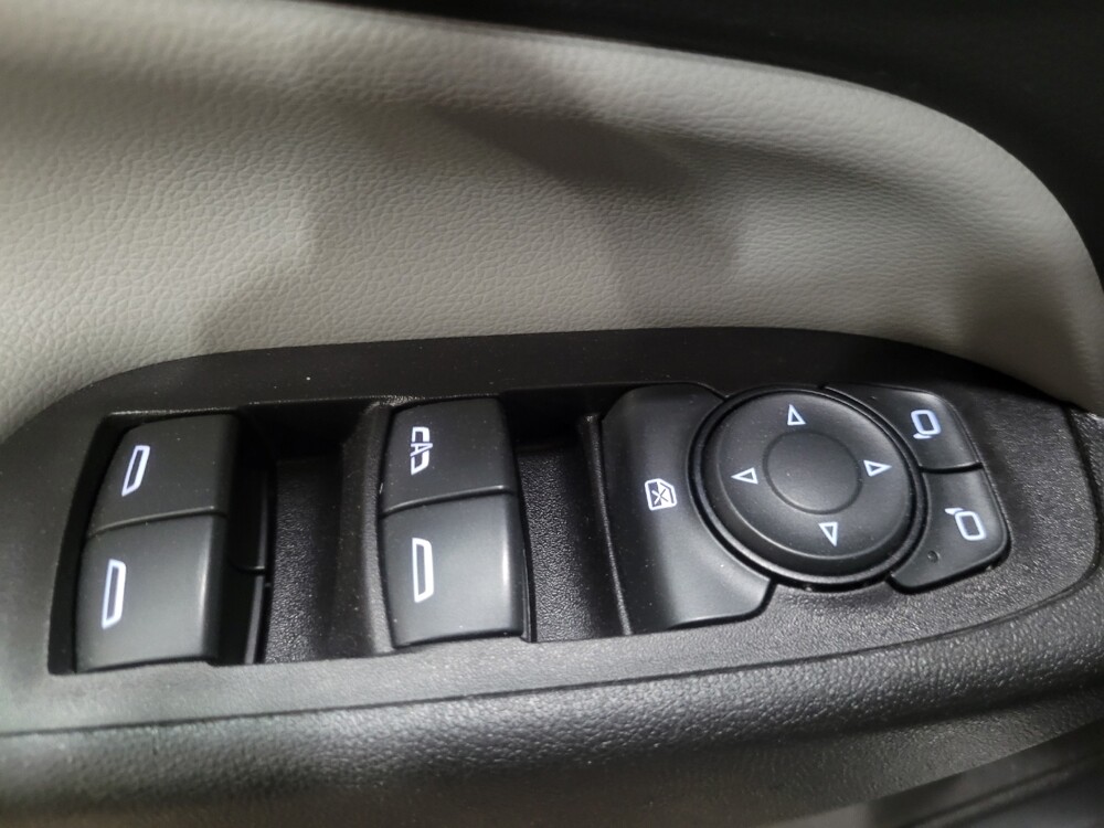 2020 Chevrolet Equinox in Henrico, VA 23223 - 18144553 27