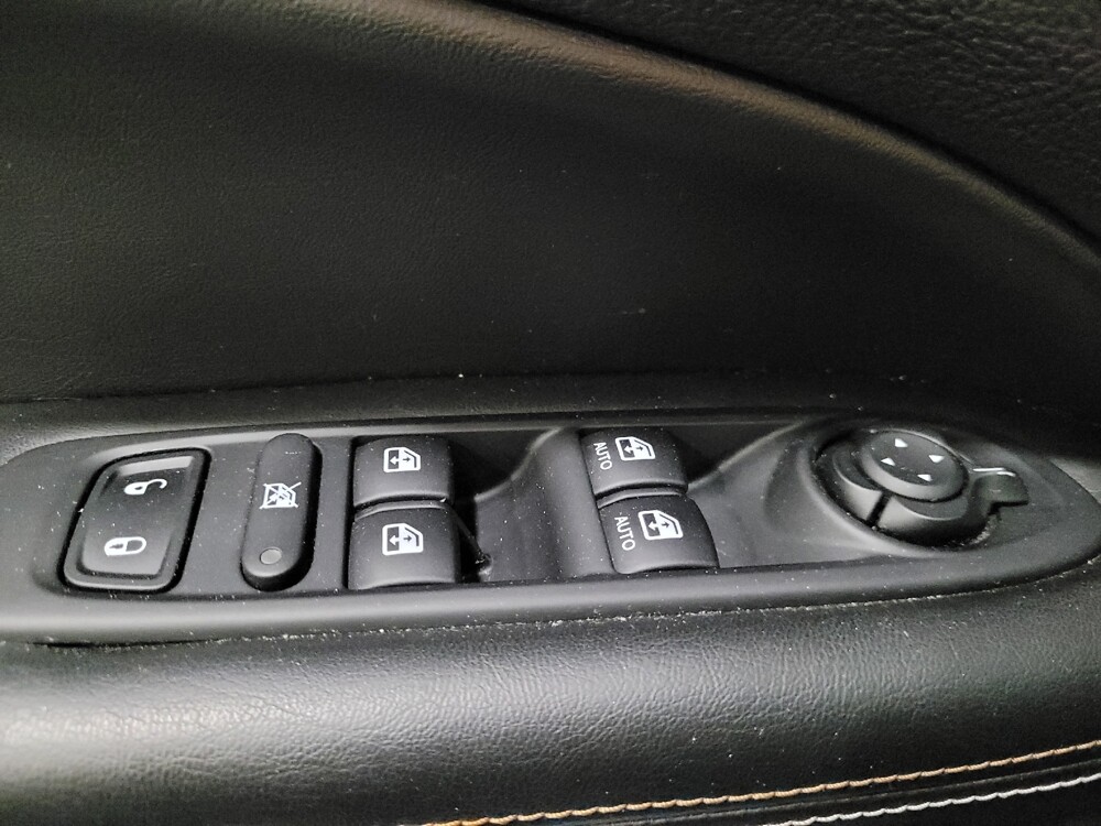 2018 Jeep Compass in Pittsburgh, PA 15236 - 18144554 27