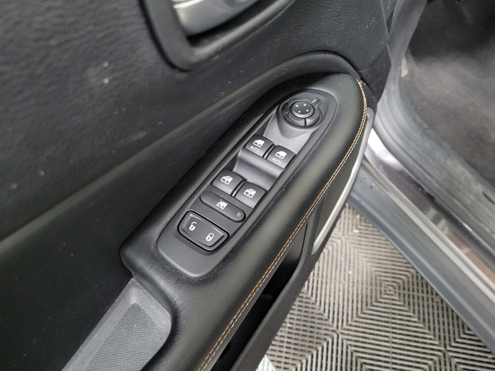 2021 Jeep Compass in Langhorne, PA 19047 - 18144556 27