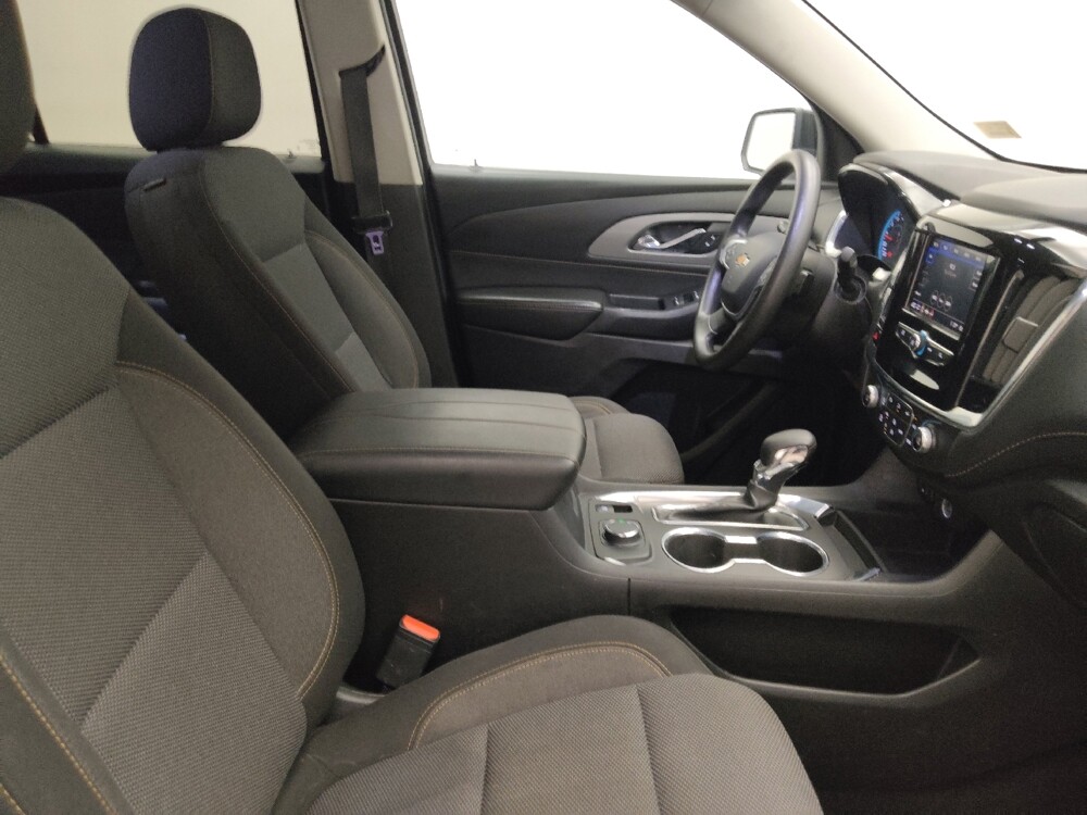 2021 Chevrolet Traverse in Des Moines, IA 50310 - 18144570 21