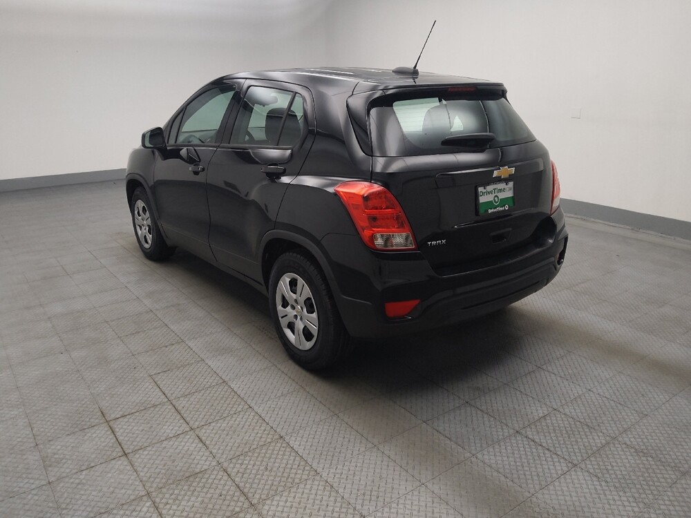 2017 Chevrolet Trax in Midlothian, IL 60445 - 18144571 5