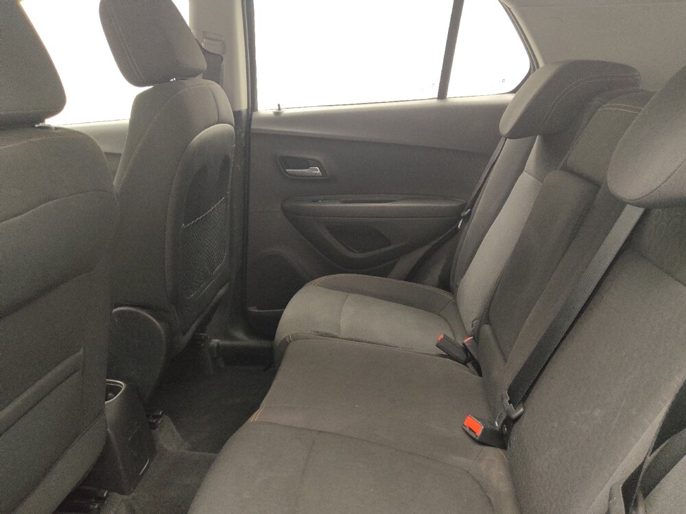 2017 Chevrolet Trax in Midlothian, IL 60445 - 18144571 18