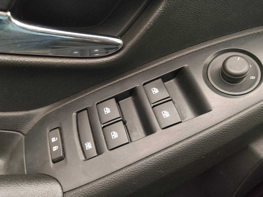 2017 Chevrolet Trax in Midlothian, IL 60445 - 18144571 27