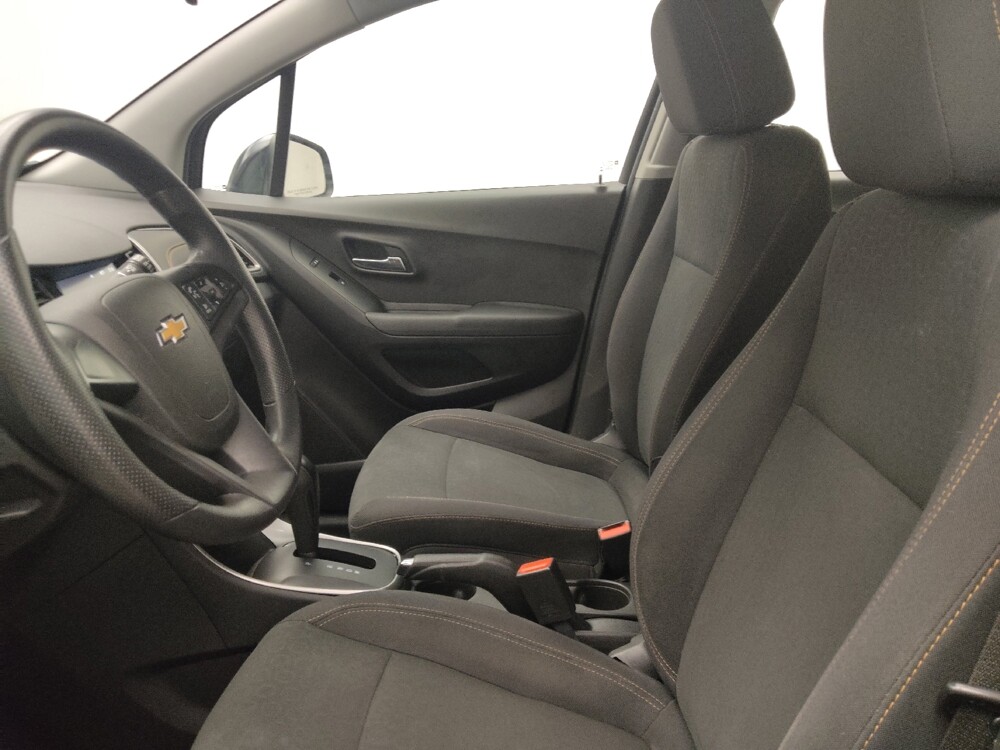 2017 Chevrolet Trax in Midlothian, IL 60445 - 18144571 17