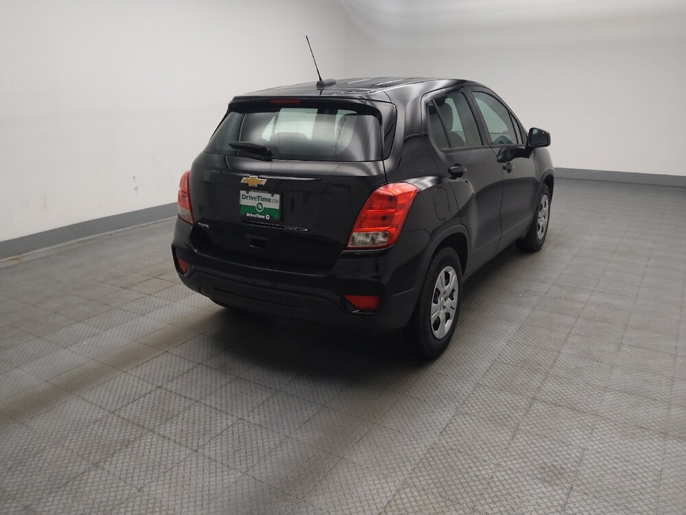 2017 Chevrolet Trax in Midlothian, IL 60445 - 18144571 9