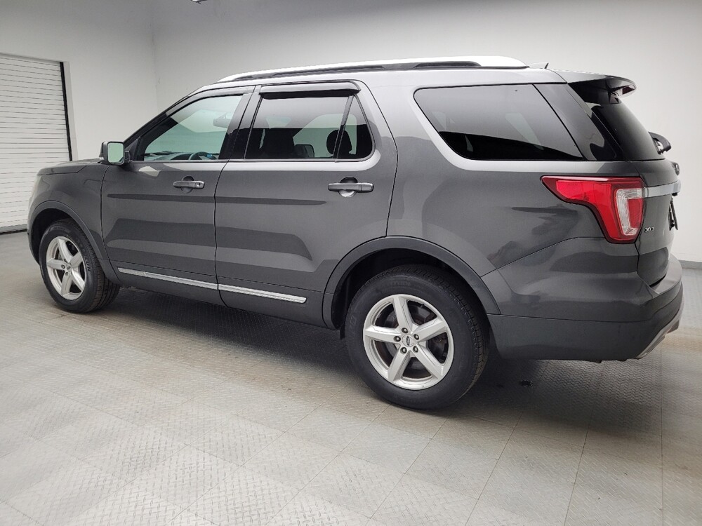 2017 Ford Explorer in Taylor, MI 48180 - 18144572 3