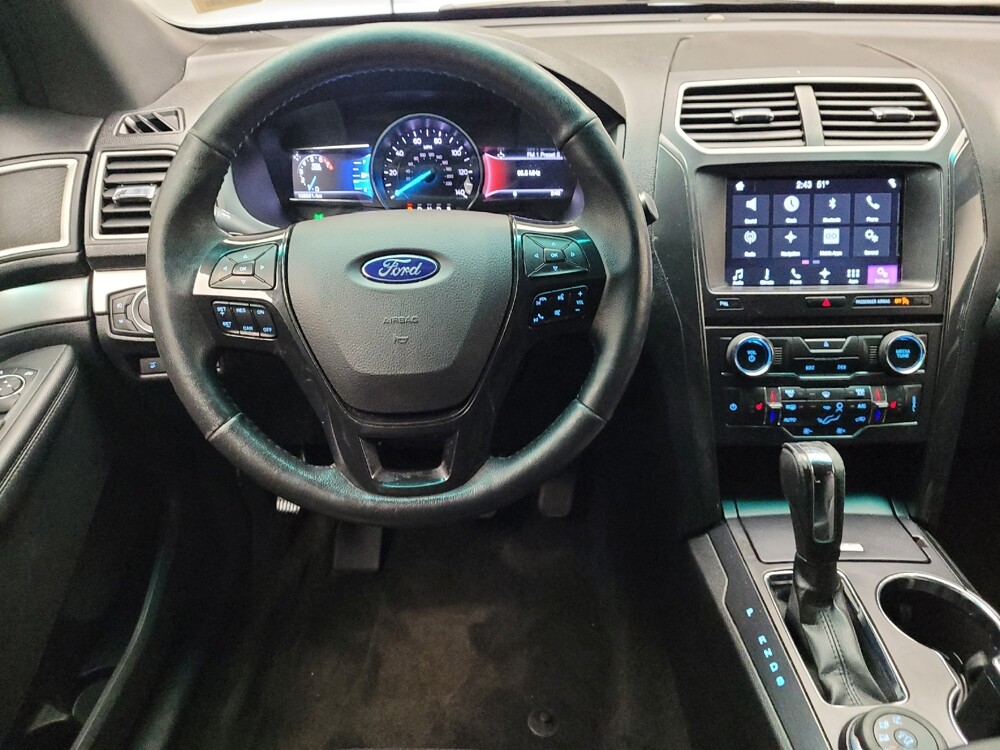 2017 Ford Explorer in Taylor, MI 48180 - 18144572 22