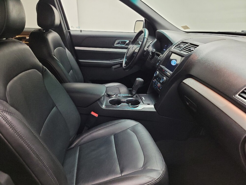 2017 Ford Explorer in Taylor, MI 48180 - 18144572 21