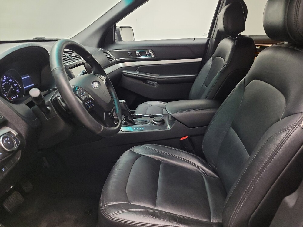 2017 Ford Explorer in Taylor, MI 48180 - 18144572 17