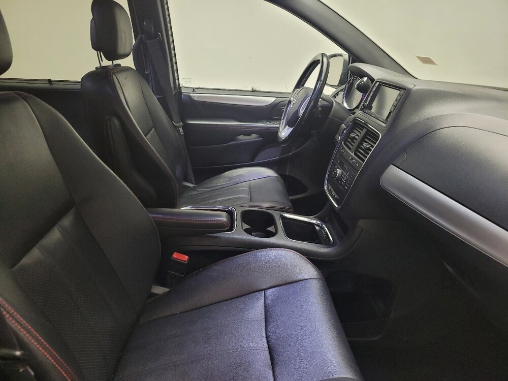 2019 Dodge Grand Caravan in Eastpointe, MI 48021 - 18144573 21