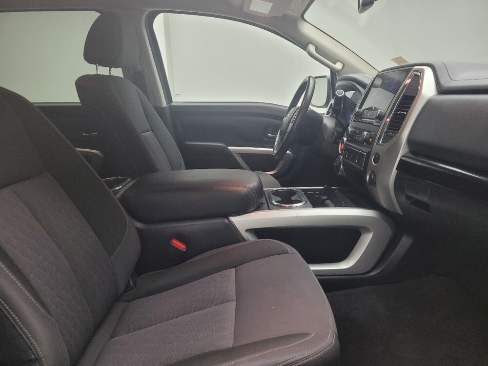 2021 Nissan Titan in Grand Rapids, MI 49508 - 18144575 21
