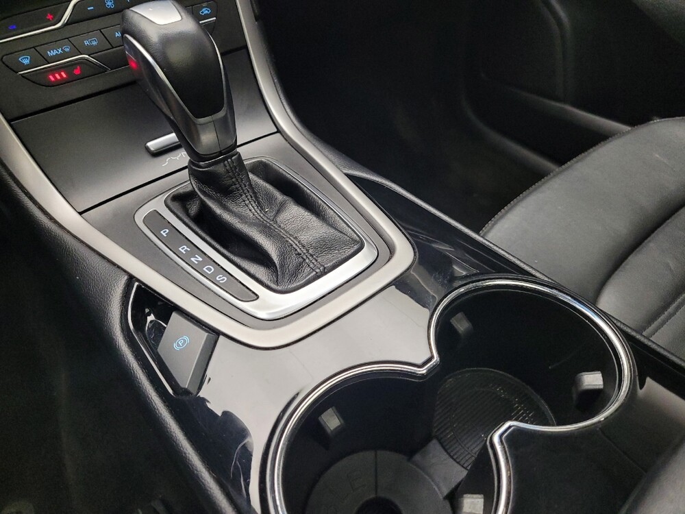2017 Ford Edge in Taylor, MI 48180 - 18144578 26