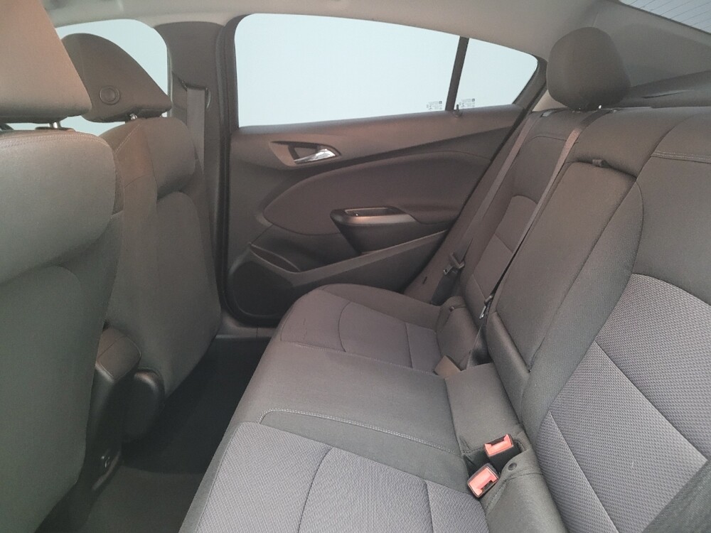 2019 Chevrolet Cruze in Lexington, KY 40509 - 18144579 18