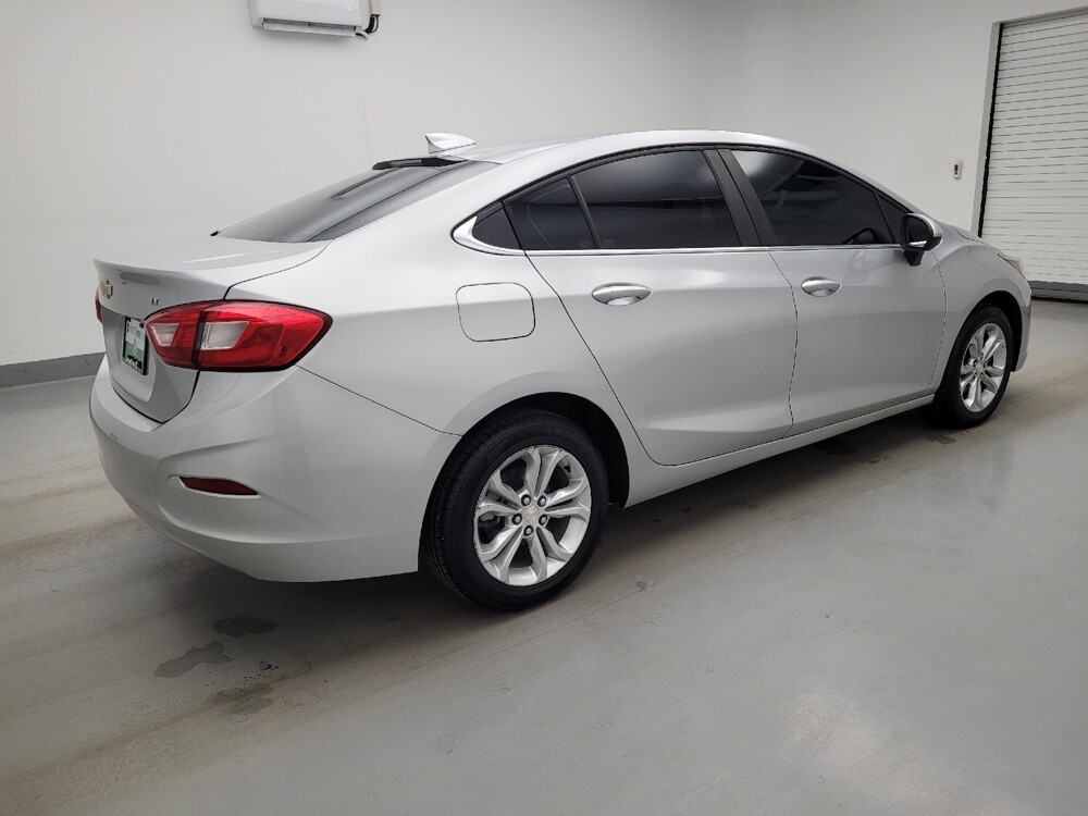 2019 Chevrolet Cruze in Lexington, KY 40509 - 18144579 10