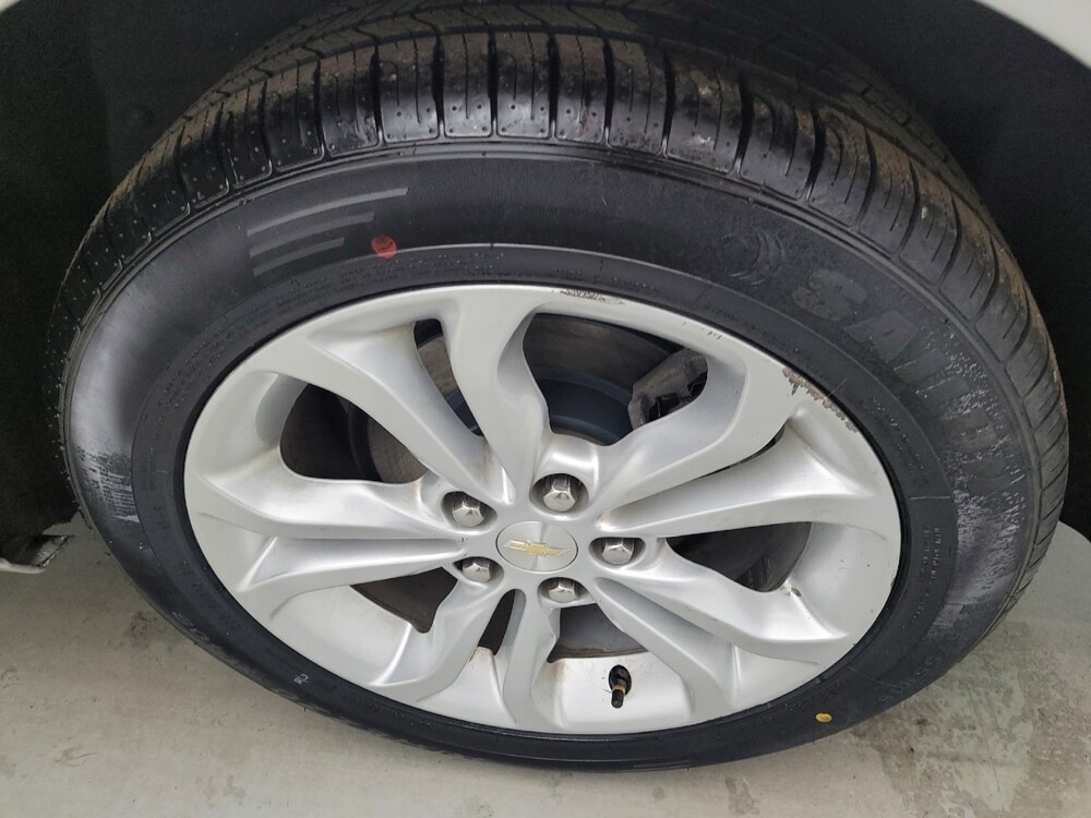 2019 Chevrolet Cruze in Lexington, KY 40509 - 18144579 31