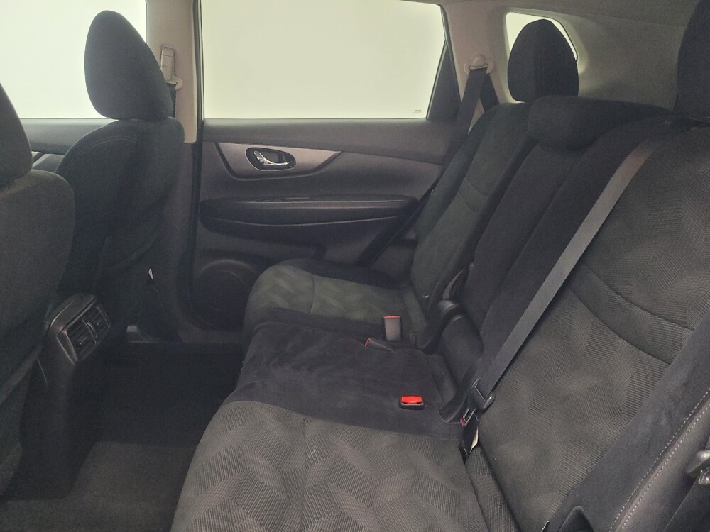 2015 Nissan Rogue in Indianapolis, IN 46222 - 18144580 18