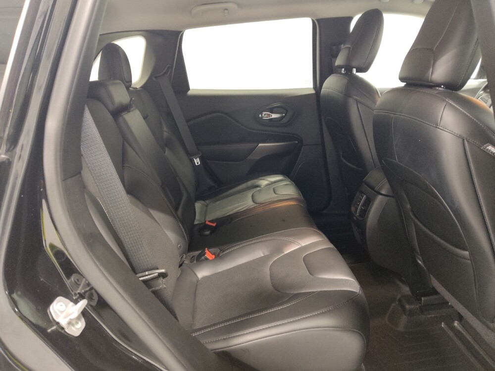 2019 Jeep Cherokee in Columbus, OH 43231 - 18144590 19
