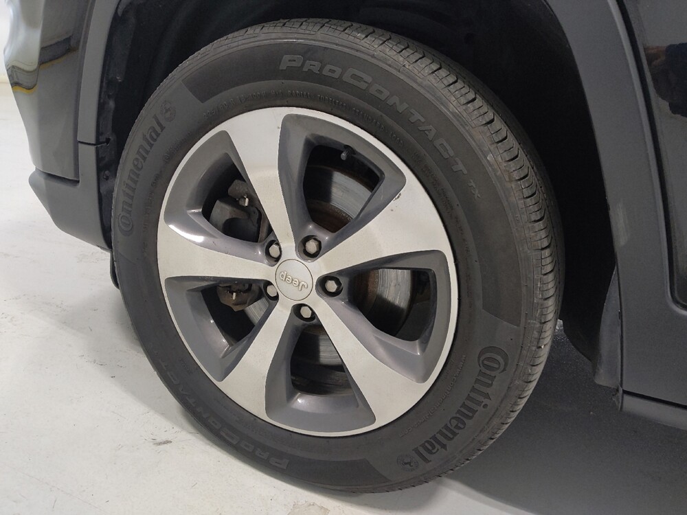 2019 Jeep Cherokee in Columbus, OH 43231 - 18144590 31