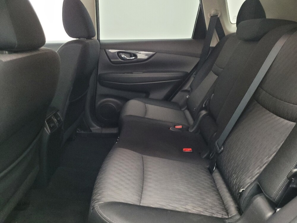 2019 Nissan Rogue in Las Vegas, NV 89104 - 18144594 18