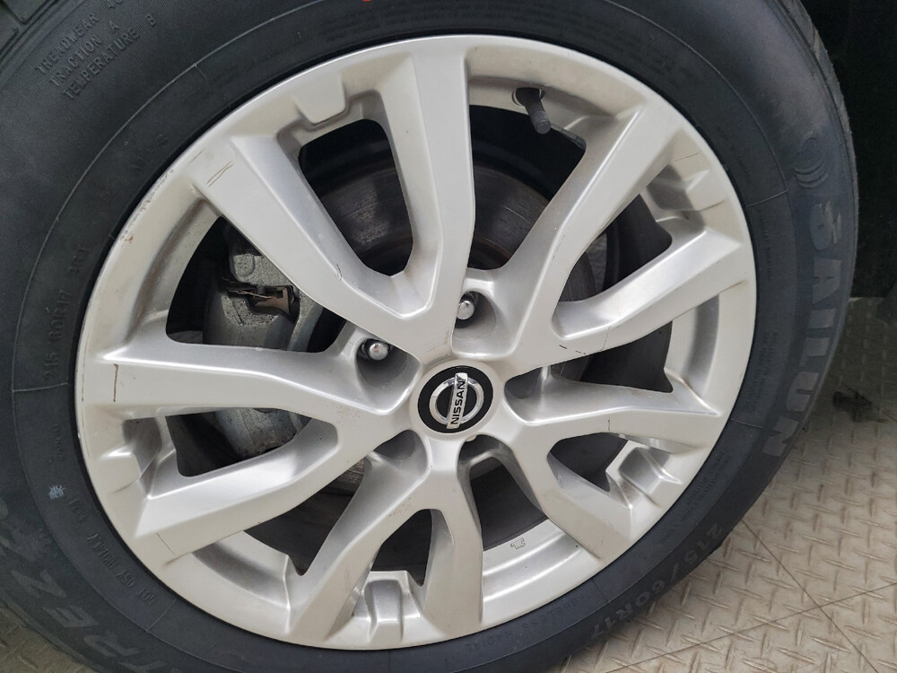 2021 Nissan Rogue Sport in Eastpointe, MI 48021 - 18144595 31
