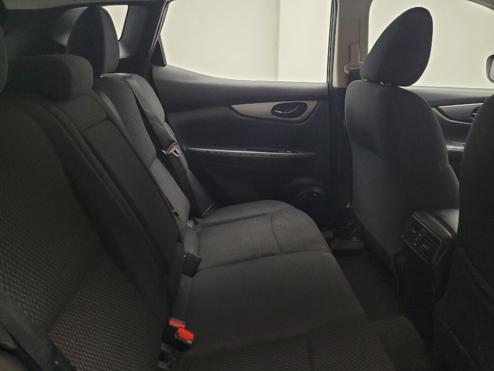 2021 Nissan Rogue Sport in Eastpointe, MI 48021 - 18144595 19
