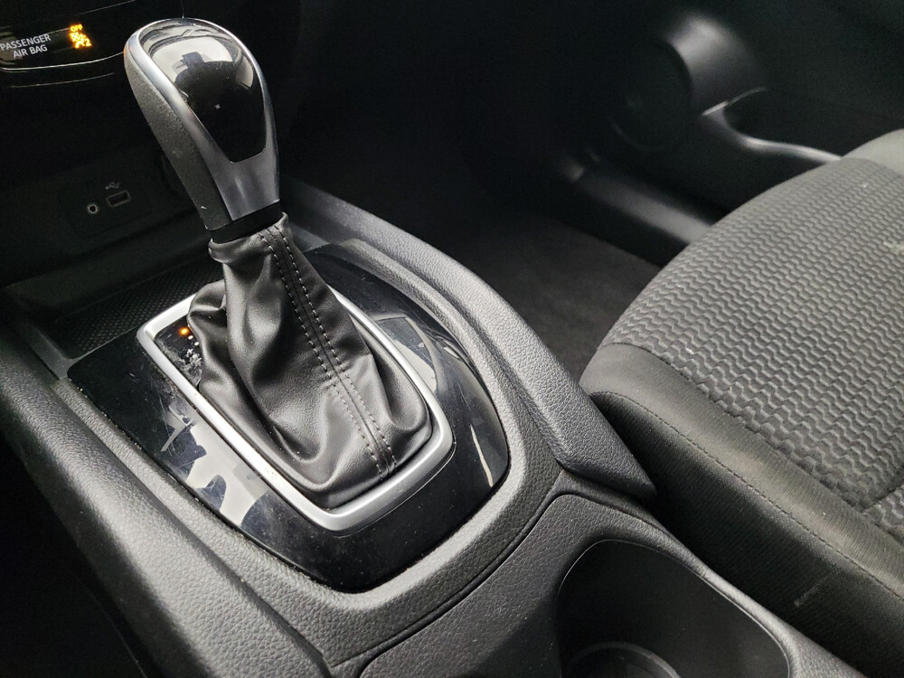2021 Nissan Rogue Sport in Eastpointe, MI 48021 - 18144595 26