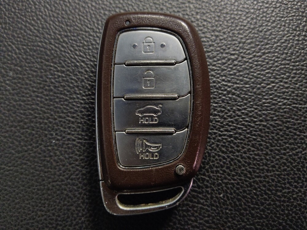 2018 Hyundai Sonata in Houston, TX 77074 - 18144603 32