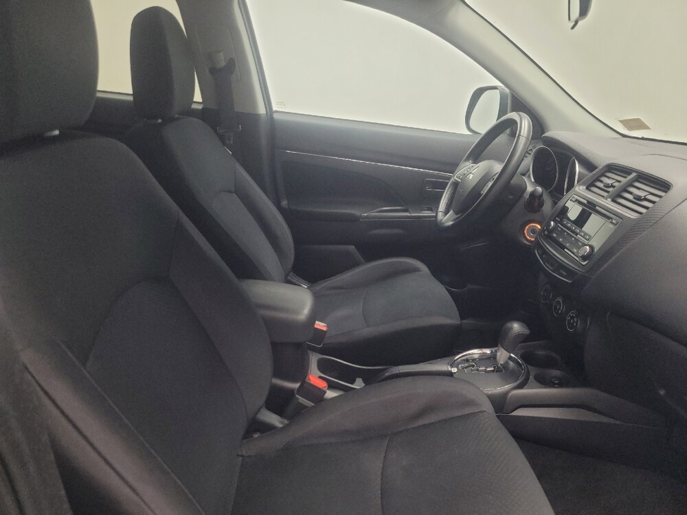 2015 Mitsubishi Outlander Sport in Indianapolis, IN 46222 - 18144624 21