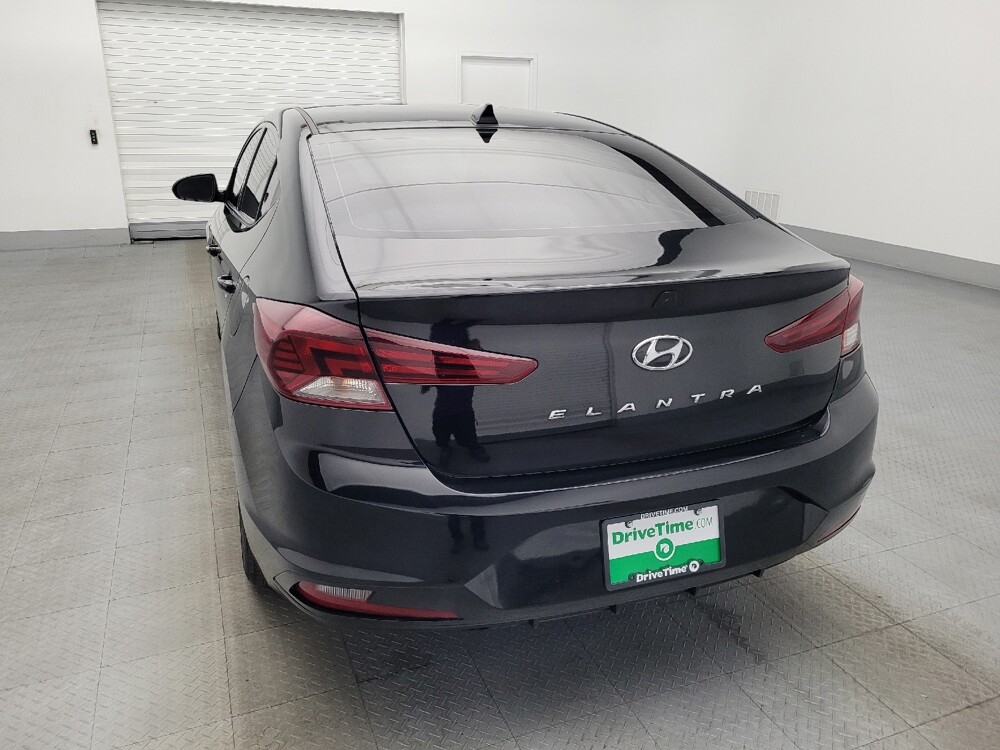 2020 Hyundai Elantra in Orlando, FL 32808 - 18144625 6
