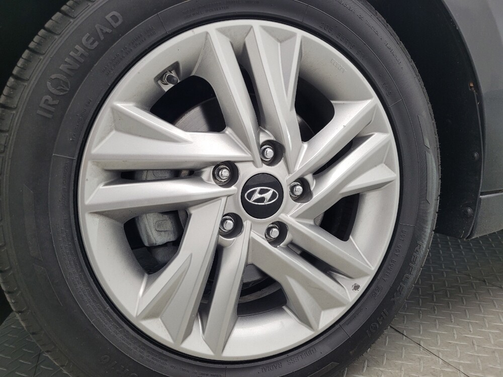 2020 Hyundai Elantra in Orlando, FL 32808 - 18144625 31