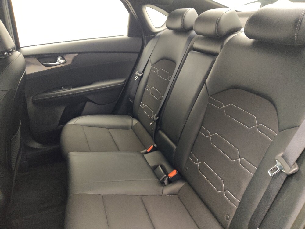 2024 Kia Forte in Orlando, FL 32808 - 18144641 18