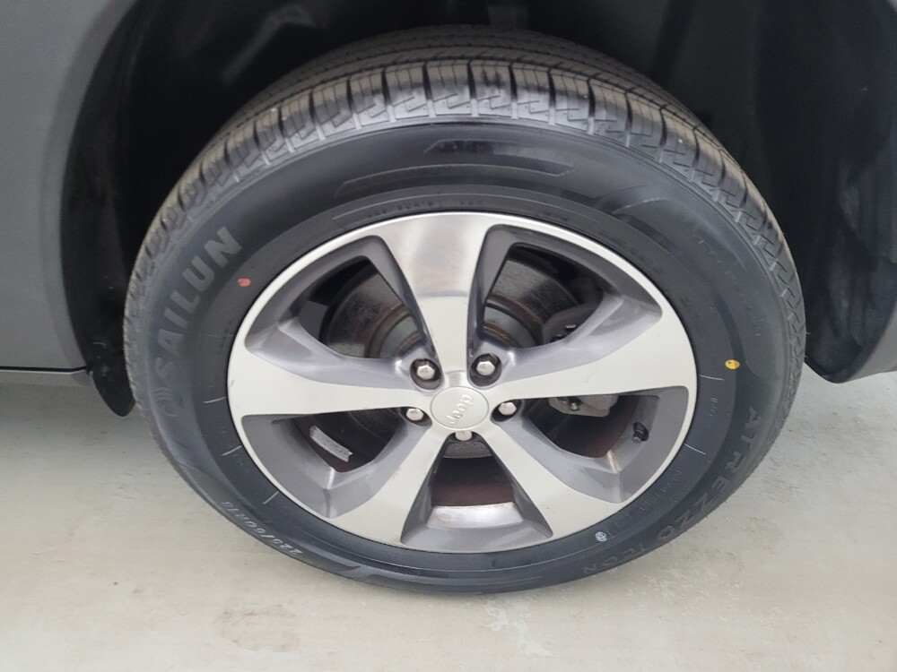 2019 Jeep Cherokee in Toledo, OH 43617 - 18144650 31