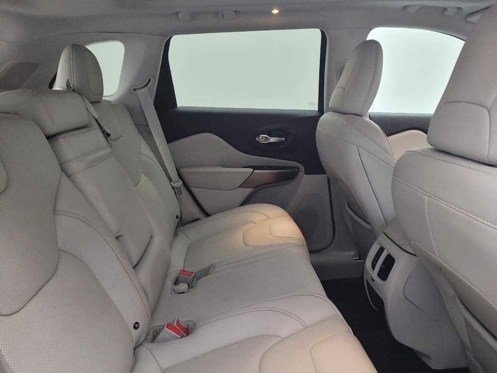 2019 Jeep Cherokee in Toledo, OH 43617 - 18144650 19