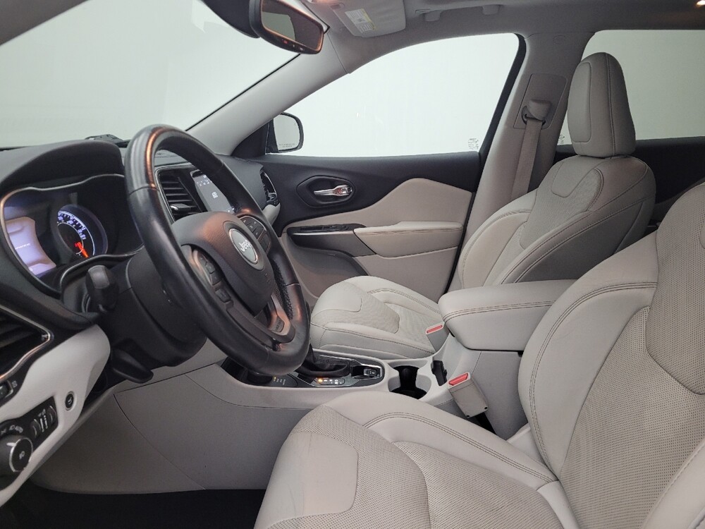 2019 Jeep Cherokee in Toledo, OH 43617 - 18144650 17