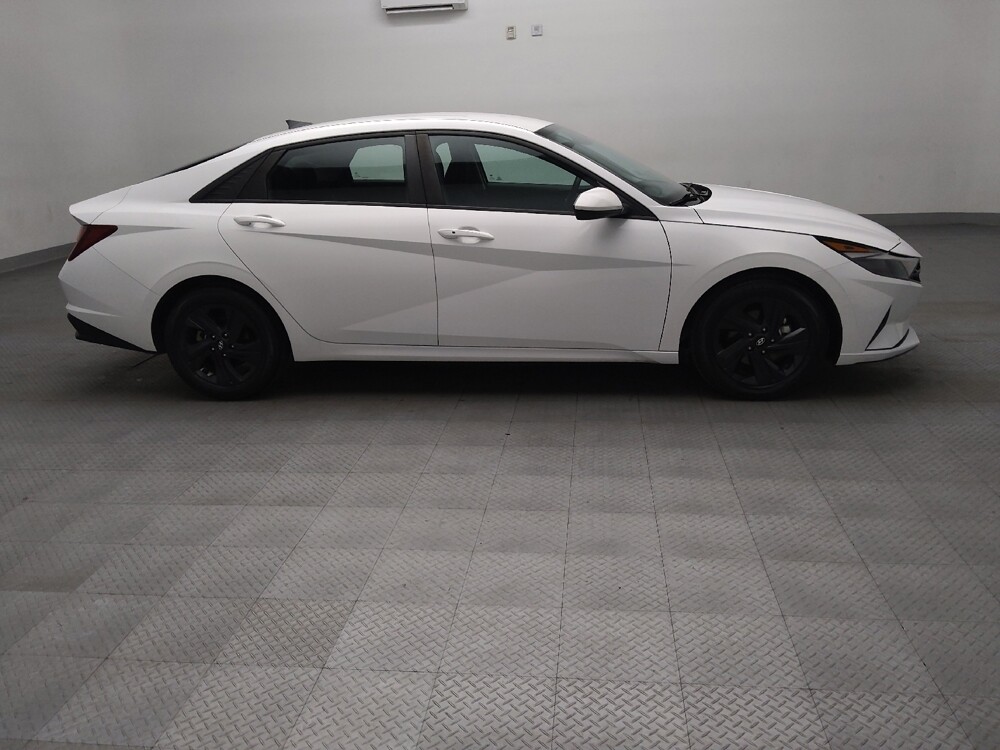 2023 Hyundai Elantra in Lubbock, TX 79424 - 18144652 11