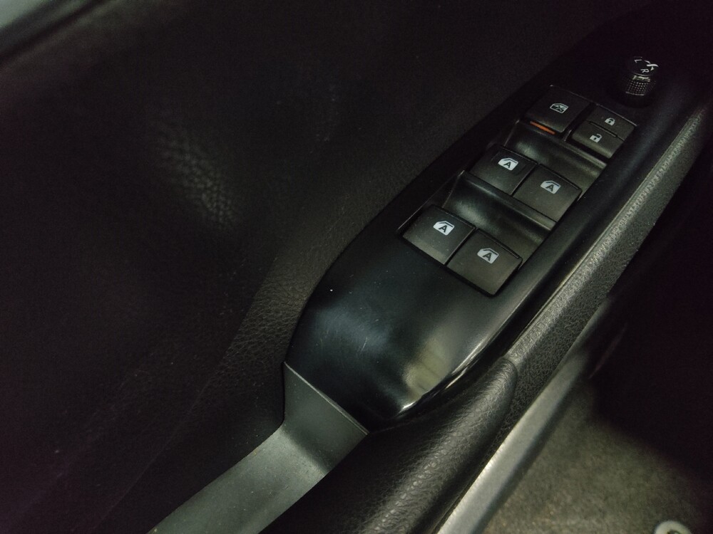 2019 Toyota Camry in Birmingham, AL 35215 - 18144654 27