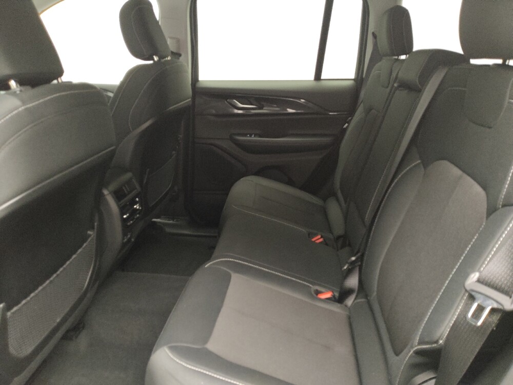 2023 Jeep Grand Cherokee in Eastpointe, MI 48021 - 18144658 18