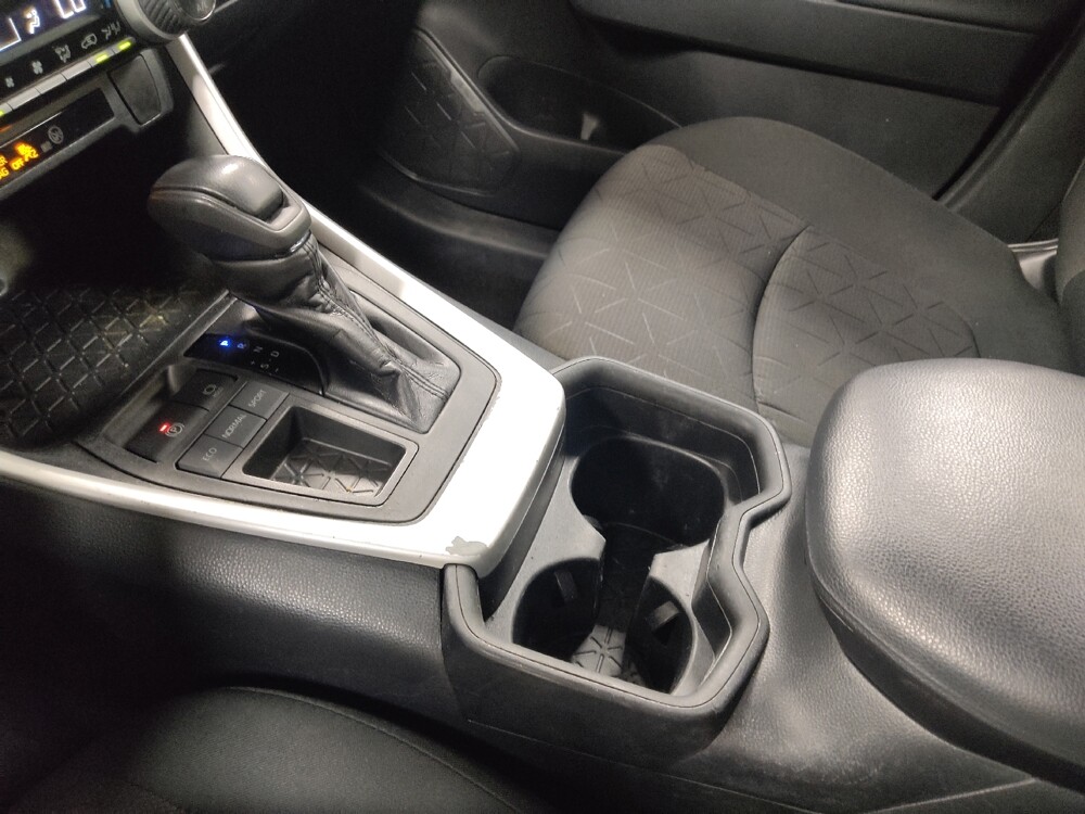 2019 Toyota RAV4 in Morrow, GA 30260 - 18144667 26