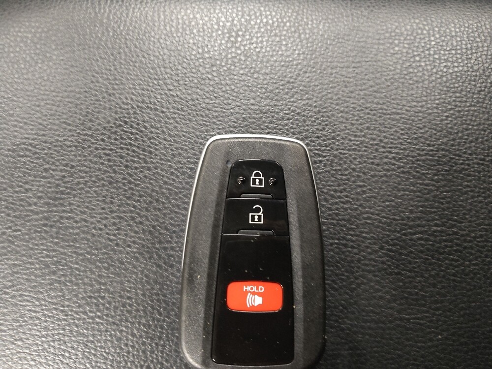2019 Toyota RAV4 in Morrow, GA 30260 - 18144667 32