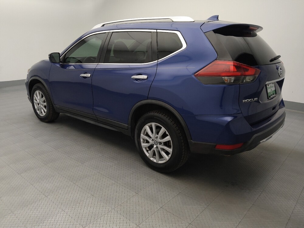 2018 Nissan Rogue in Independence, MO 64055 - 18144668 3