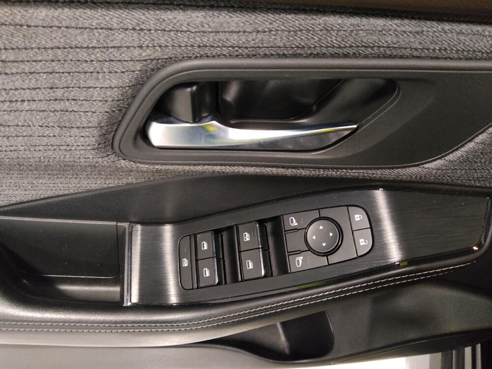 2023 Nissan Rogue in Columbus, OH 43228 - 18144674 27