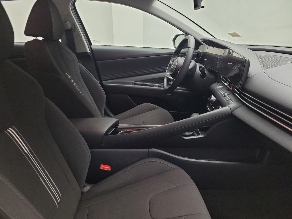 2023 Hyundai Elantra in Taylor, MI 48180 - 18144687 21