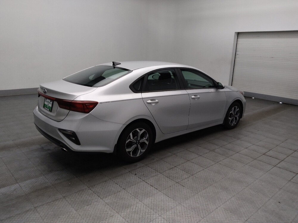 2019 Kia Forte in Conyers, GA 30094 - 18144692 10