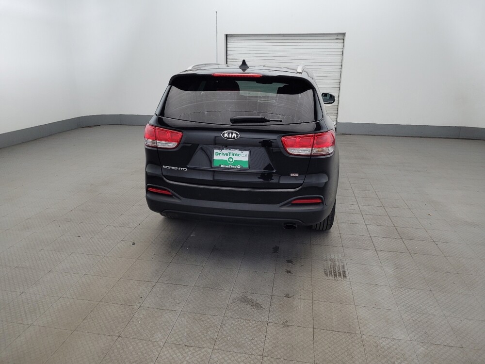2018 Kia Sorento in Pittsburgh, PA 15236 - 18144697 7