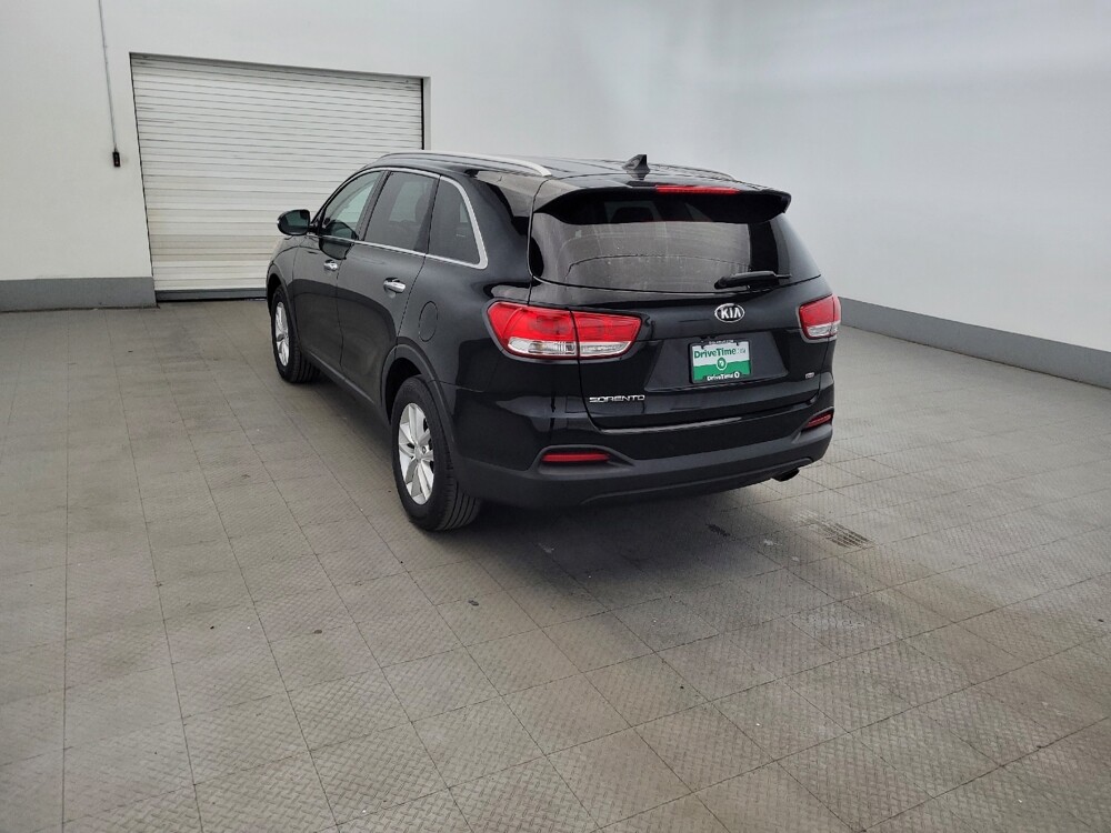2018 Kia Sorento in Pittsburgh, PA 15236 - 18144697 5