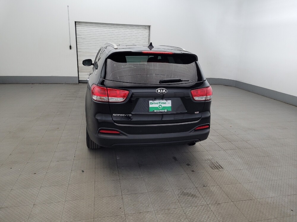 2018 Kia Sorento in Pittsburgh, PA 15236 - 18144697 6
