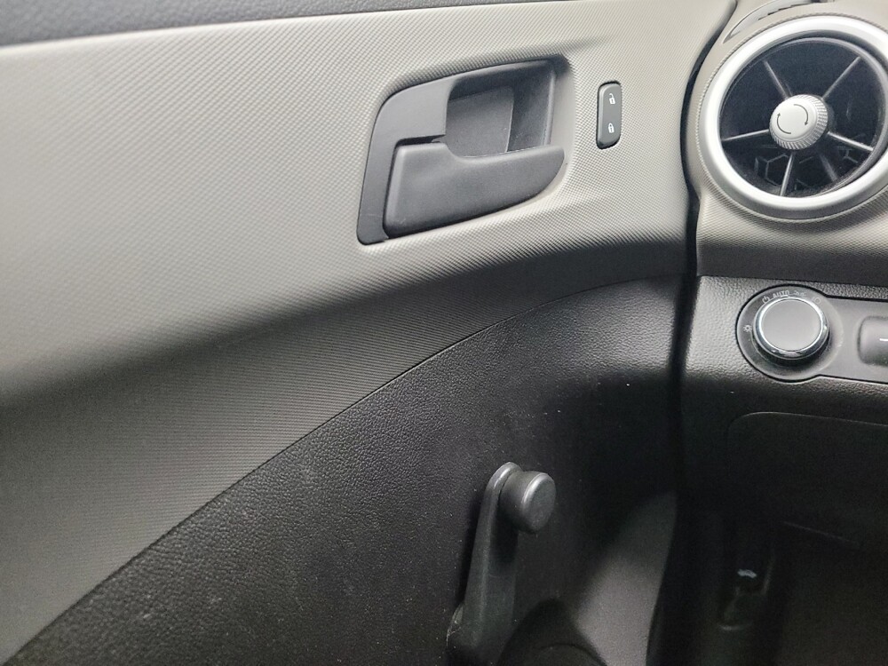 2020 Chevrolet Sonic in Grand Rapids, MI 49508 - 18144709 27