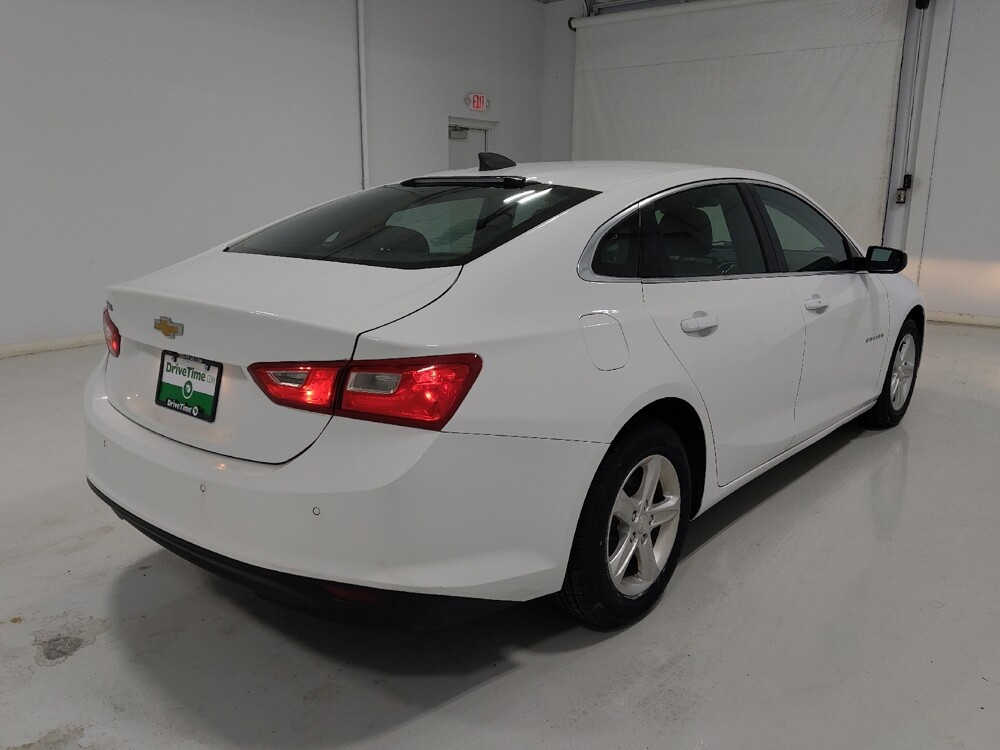 2019 Chevrolet Malibu in Columbus, OH 43231 - 18144739 9